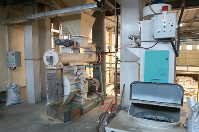 猪饲料机械 猪饲料机械